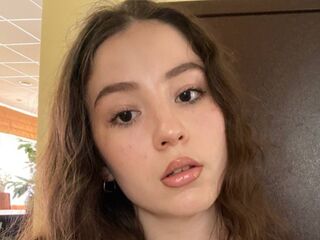 cam slut JulyLarain