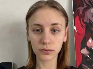 naked webcam girl KarisaKalscheuer