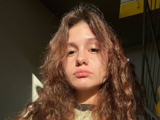 topless camgirl KarlenePaiva