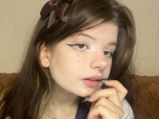 free webcam chatroom KarolynBerendzen