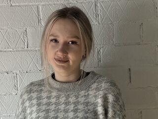 live-chat KarynMcguire