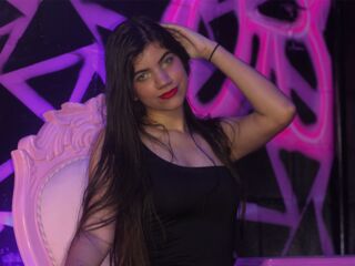 cam girl playing with sextoy LaineyRosse