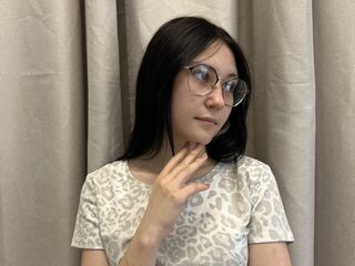 camwhore fingering shaved pussy LanelleHiga