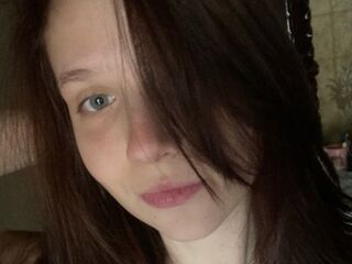 camslut fingering shaved pussy LaurelOberson