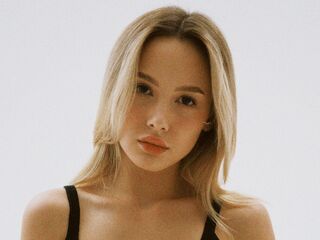 hot cam hooker LeticiaTso