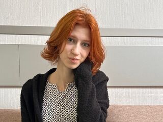 naked camgirl masturbating LettyAegerter