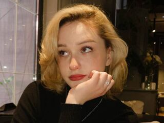 adult web cam chat LilithYongi