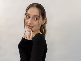 camslut fingering shaved pussy LindsayErhart