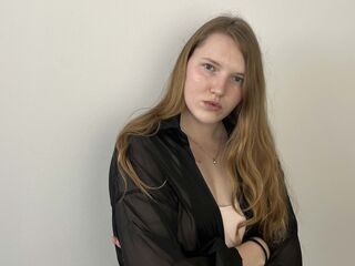 livesex cam show MadalineMosman