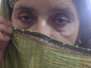 shaved pussy cam MahiKimi