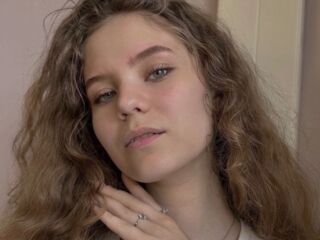 live webcam performer MatildeKromka