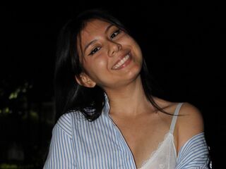 naughty cam girl masturbating MiaSauvage