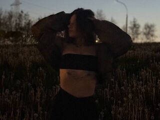 naked webcam girl photo MichelinaBoe