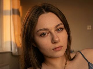 hot camslut MireyaElowen