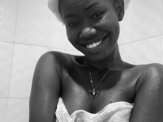 naked cam live MonaReign