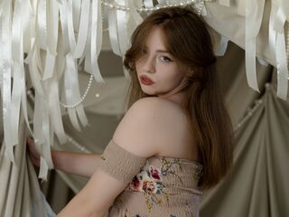 webcam strip tease show MoonBrittany