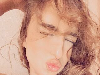 spy webcam MyraRidler