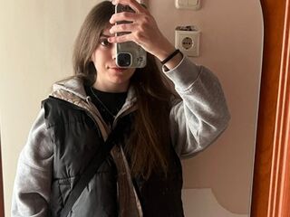 naked cam chatroom NicoleInfinit