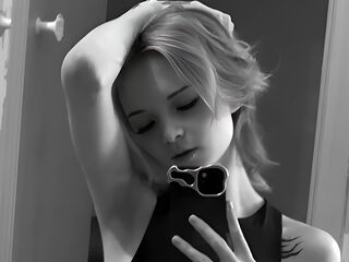 chat room photo PaulinaCundiff