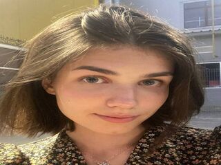 beautiful webcamgirl PollyBlakeway