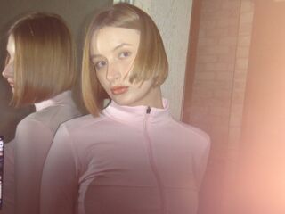 camgirl playing with sextoy RosinaHeverley