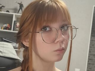 hot chatroom RozellaBouch