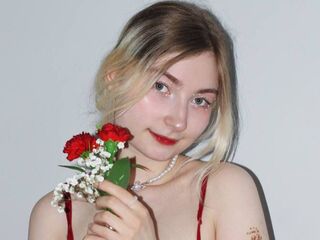 masturbating camgirl SandaPlocek