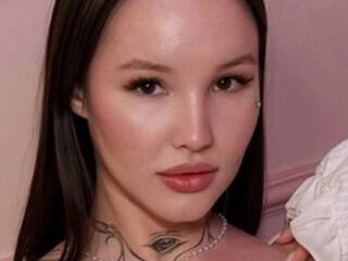 topless camgirl SashaLiss