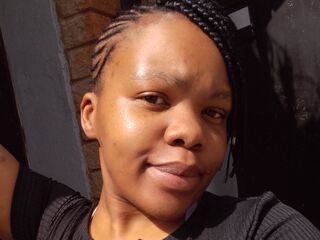 beautiful webcamgirl SinethembaZondi