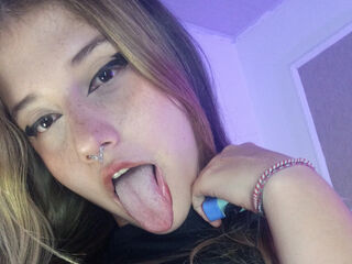 adult live cam SofiiaVance