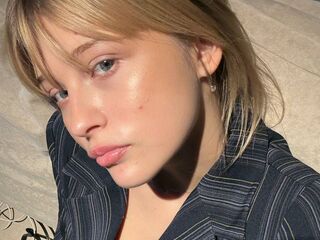 live cam chat SoledadMadon
