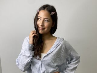 camslut masturbating SuzannHedtke