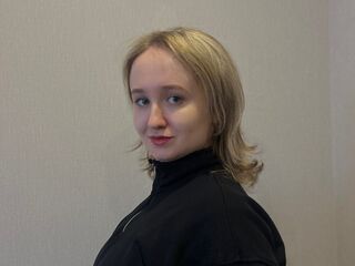 camgirl live SuzannKernes