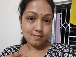 adultcam pic TrishaSaha