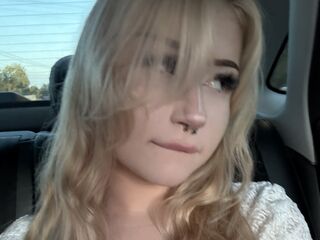 naked girl with webcam fingering VerlieRentar