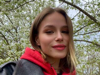 naughty cam girl VeronaBrucker