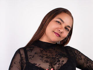 naughty camgirl fingering shaved pussy VivianMoreau