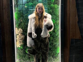 beautiful girl cam ZoeGraig