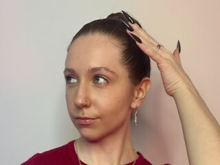 cam girl masturbating with vibrator ZoilaFerentz